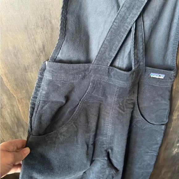 Patagonia Stand Up Cropped Corduroy Overalls – Women’s – NWT - Picture 14 of 15